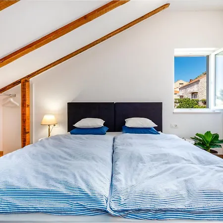 Apartamento Terra - One Bedroom With Balcony And Garden View Mali