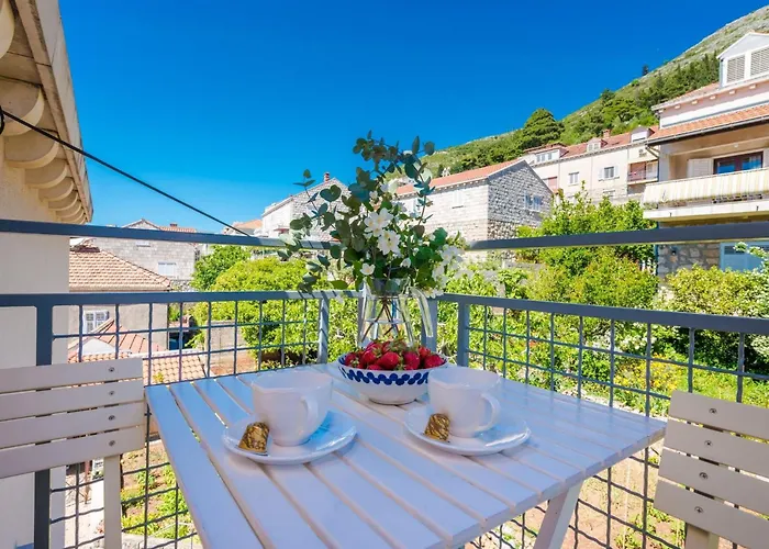 Terra - One Bedroom With Balcony And Garden View Mali Apartment Dubrovnik